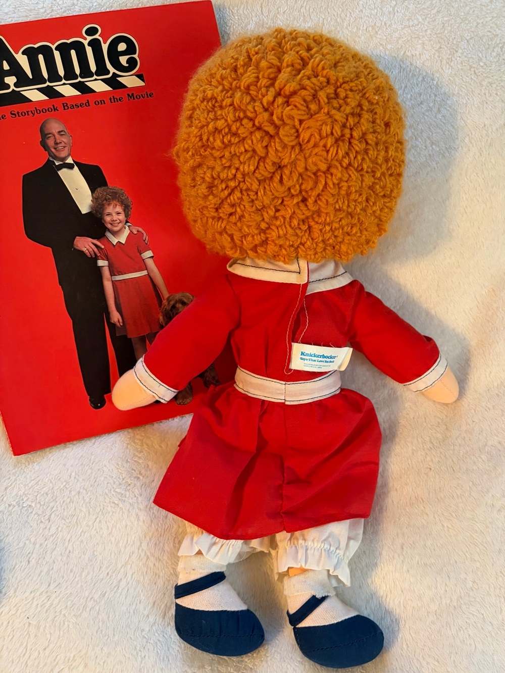 Vintage Annie Collectible Set with Rag Doll, Mini Doll and Storybook - Picture 3 of 8